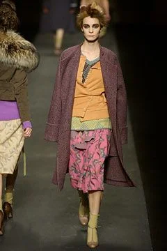 Look 18